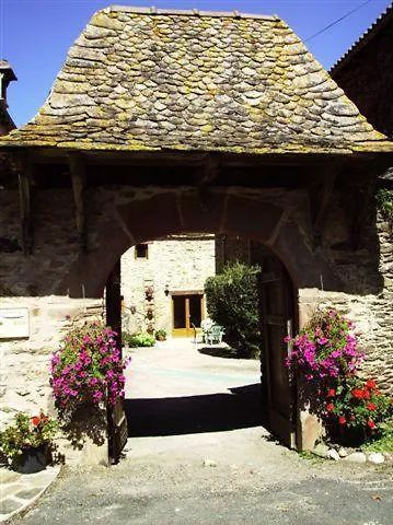 Oustal Haut Belcastel  0*, Belcastel (Aveyron)